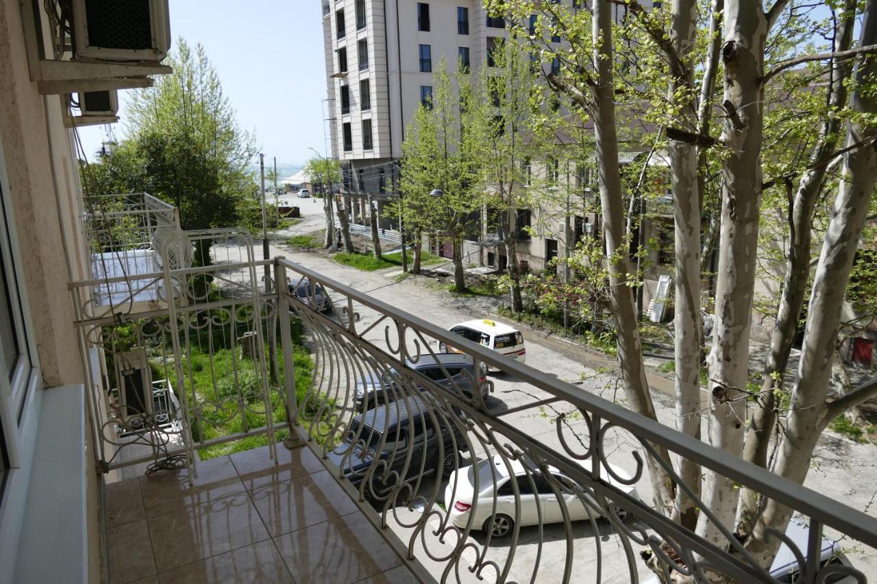 Apartments Na Beregu Soukhoumi Extérieur photo